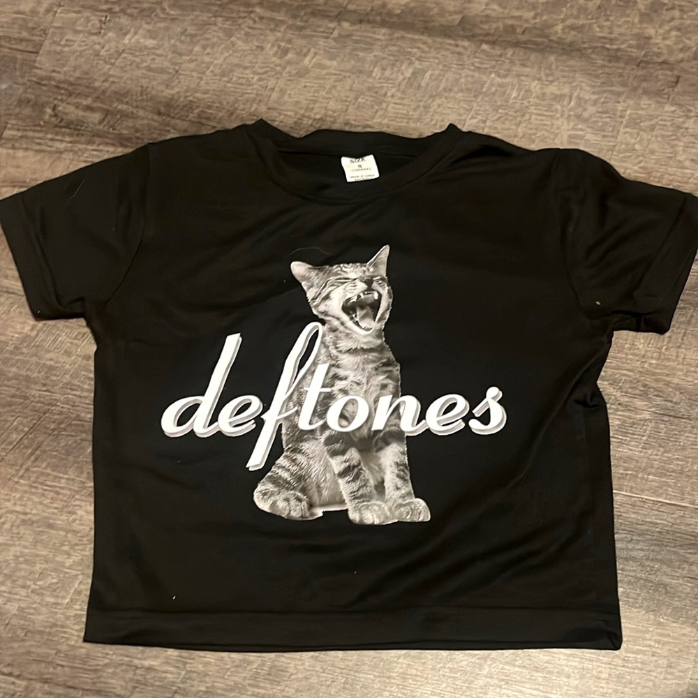 black t-shirt